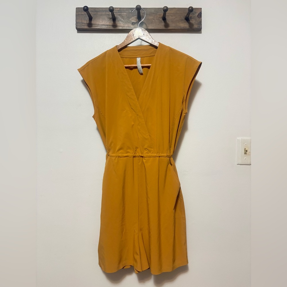 Athleta Marlow Romper Mustard Yellow Size S
